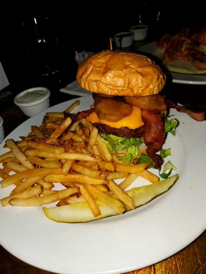 Fireside Restaurant & Tavern