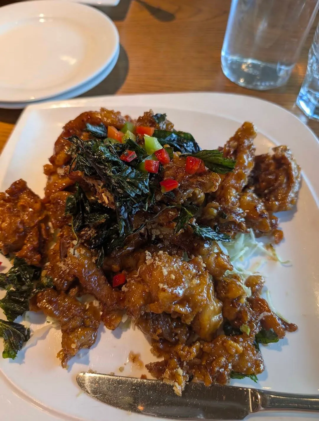 Crispy garlic chicken at Bai Tong Thai Street Cafe